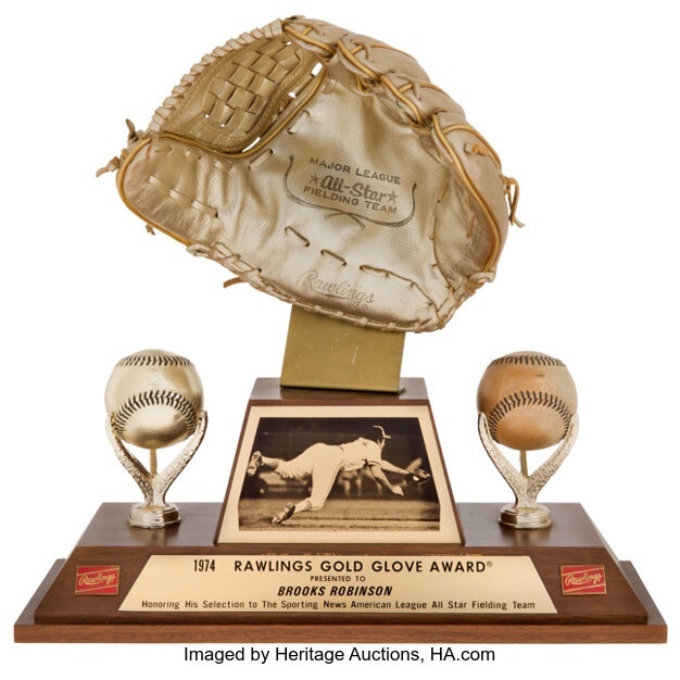 Brooks Robinson 선수가 1974년에 수여받은 Gold Glove Award
